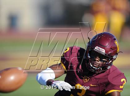 Thumbnail 1 in Homewood-Flossmoor @ Loyola Academy (IHSA Class 8A Quarterfinal) photogallery.