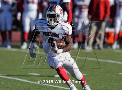 Thumbnail 3 in Homewood-Flossmoor @ Loyola Academy (IHSA Class 8A Quarterfinal) photogallery.