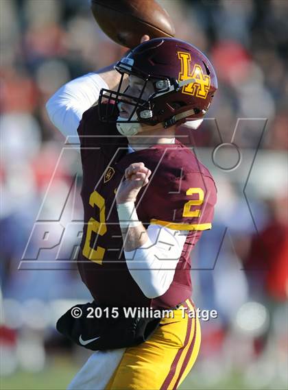 Thumbnail 2 in Homewood-Flossmoor @ Loyola Academy (IHSA Class 8A Quarterfinal) photogallery.