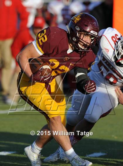 Thumbnail 3 in Homewood-Flossmoor @ Loyola Academy (IHSA Class 8A Quarterfinal) photogallery.