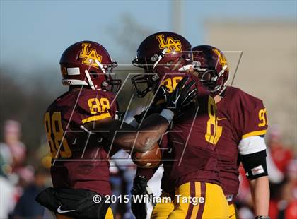 Thumbnail 2 in Homewood-Flossmoor @ Loyola Academy (IHSA Class 8A Quarterfinal) photogallery.