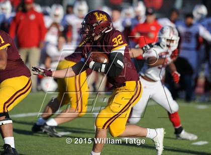 Thumbnail 2 in Homewood-Flossmoor @ Loyola Academy (IHSA Class 8A Quarterfinal) photogallery.