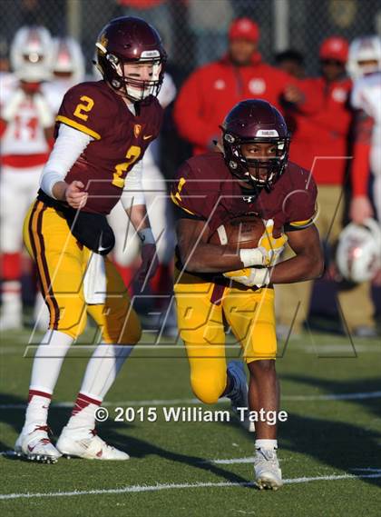 Thumbnail 3 in Homewood-Flossmoor @ Loyola Academy (IHSA Class 8A Quarterfinal) photogallery.