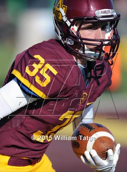 Thumbnail 3 in Homewood-Flossmoor @ Loyola Academy (IHSA Class 8A Quarterfinal) photogallery.