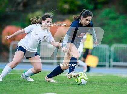 Thumbnail 3 in Brentwood School vs Crossroads photogallery.