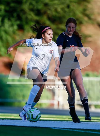 Thumbnail 3 in Brentwood School vs Crossroads photogallery.