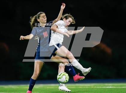 Thumbnail 3 in Brentwood School vs Crossroads photogallery.