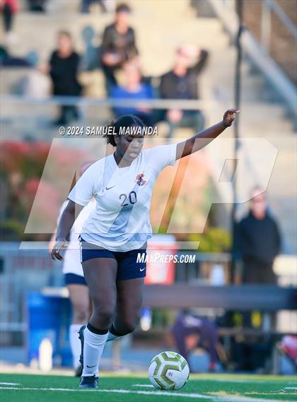 Thumbnail 3 in Brentwood School vs Crossroads photogallery.