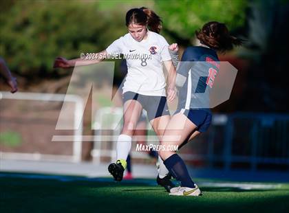 Thumbnail 2 in Brentwood School vs Crossroads photogallery.