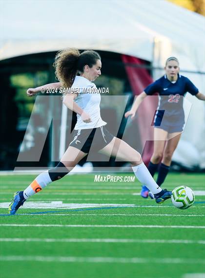 Thumbnail 3 in Brentwood School vs Crossroads photogallery.