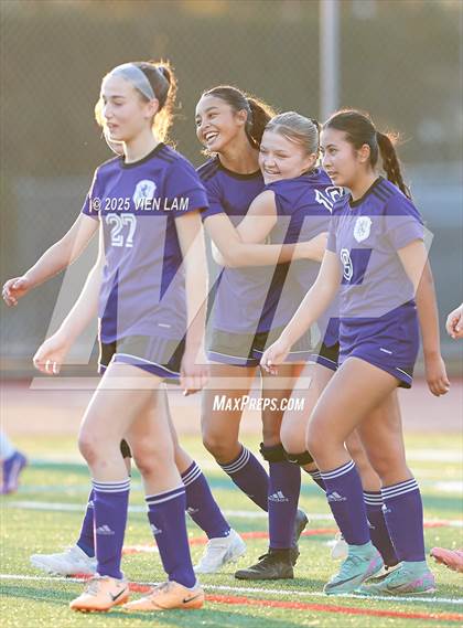 Thumbnail 3 in Piedmont vs. College Prep (CIF NCS Division 4 Round 1) photogallery.