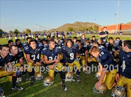 Thumbnail 2 in Thatcher vs. Yuma Catholic (AIA 2A State Semifinal) photogallery.