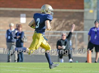 Thumbnail 3 in Thatcher vs. Yuma Catholic (AIA 2A State Semifinal) photogallery.