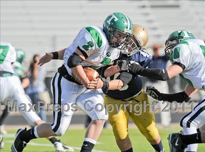 Thumbnail 2 in Thatcher vs. Yuma Catholic (AIA 2A State Semifinal) photogallery.