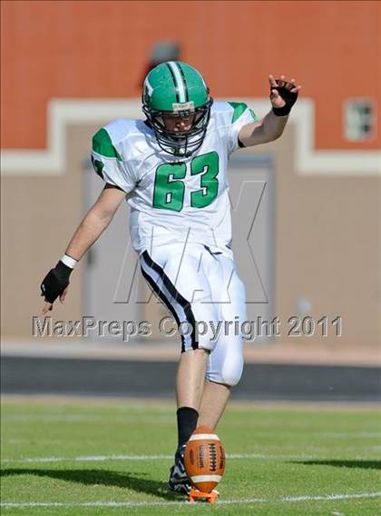 Thumbnail 3 in Thatcher vs. Yuma Catholic (AIA 2A State Semifinal) photogallery.
