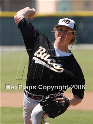 Thumbnail 2 in Grossmont vs. Mission Bay (56th Annual Lions Invitational) photogallery.