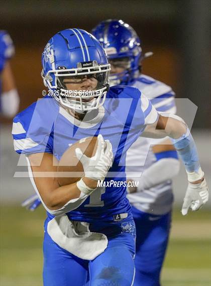 Thumbnail 2 in Hayden vs. Bagdad (AIA 1A Final) photogallery.