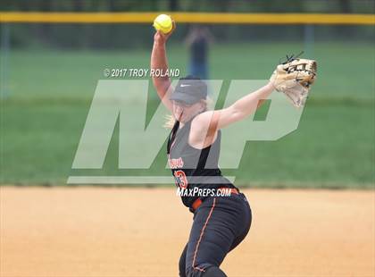 Thumbnail 3 in Middletown vs South Carroll (Williamsport Tournament) photogallery.