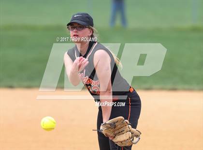 Thumbnail 3 in Middletown vs South Carroll (Williamsport Tournament) photogallery.