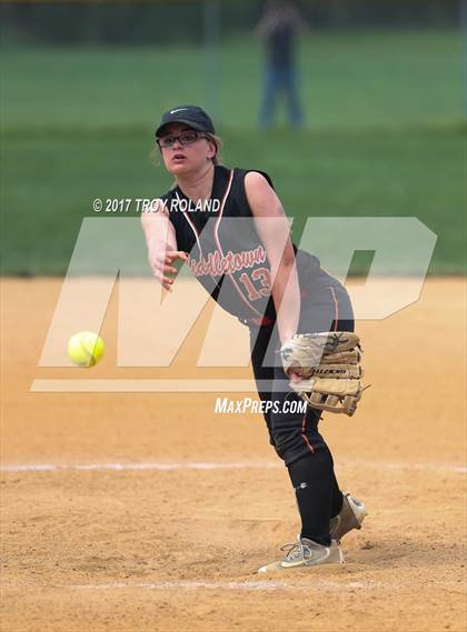 Thumbnail 1 in Middletown vs South Carroll (Williamsport Tournament) photogallery.