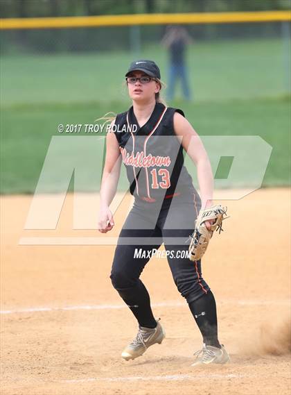Thumbnail 1 in Middletown vs South Carroll (Williamsport Tournament) photogallery.