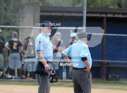 Thumbnail 3 in Middletown vs South Carroll (Williamsport Tournament) photogallery.
