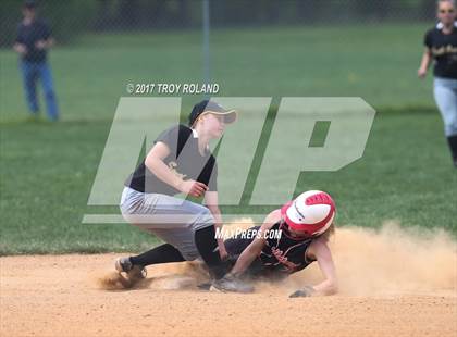 Thumbnail 3 in Middletown vs South Carroll (Williamsport Tournament) photogallery.