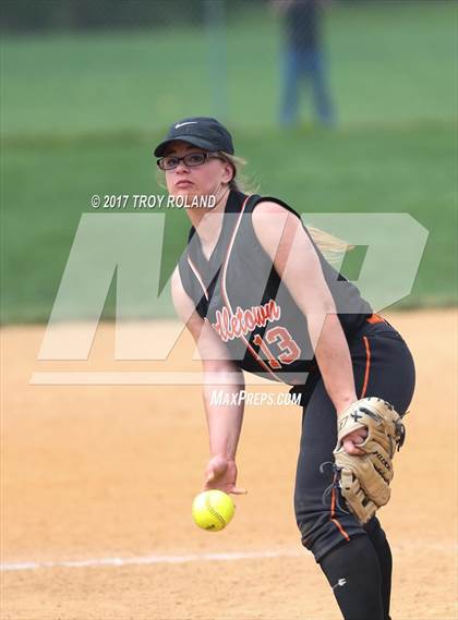 Thumbnail 2 in Middletown vs South Carroll (Williamsport Tournament) photogallery.