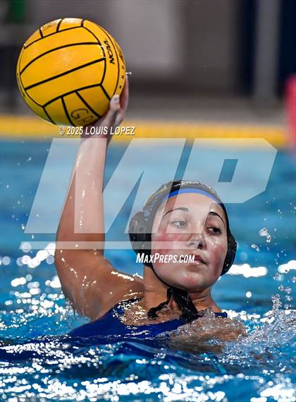 Thumbnail 2 in Walnut @ Charter Oak photogallery.