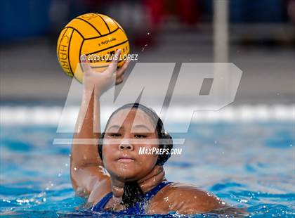 Thumbnail 1 in Walnut @ Charter Oak photogallery.