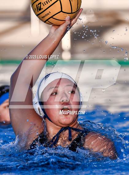 Thumbnail 2 in Walnut @ Charter Oak photogallery.