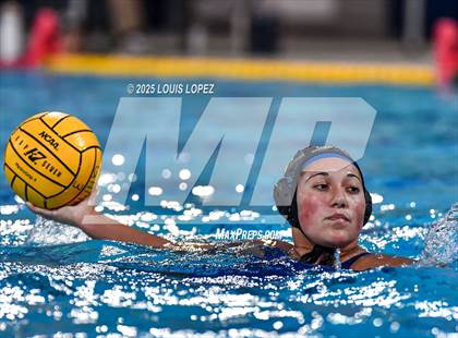 Thumbnail 1 in Walnut @ Charter Oak photogallery.