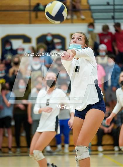 Thumbnail 3 in Golden @ Evergreen photogallery.