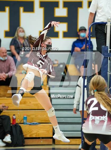 Thumbnail 1 in Golden @ Evergreen photogallery.