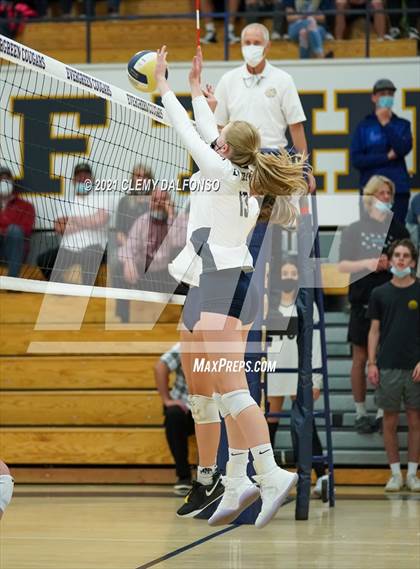 Thumbnail 2 in Golden @ Evergreen photogallery.