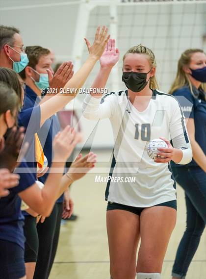 Thumbnail 1 in Golden @ Evergreen photogallery.