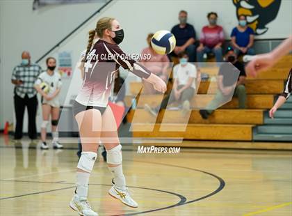 Thumbnail 2 in Golden @ Evergreen photogallery.