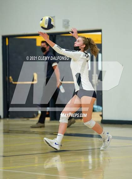 Thumbnail 2 in Golden @ Evergreen photogallery.