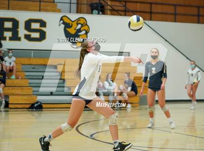 Thumbnail 1 in Golden @ Evergreen photogallery.