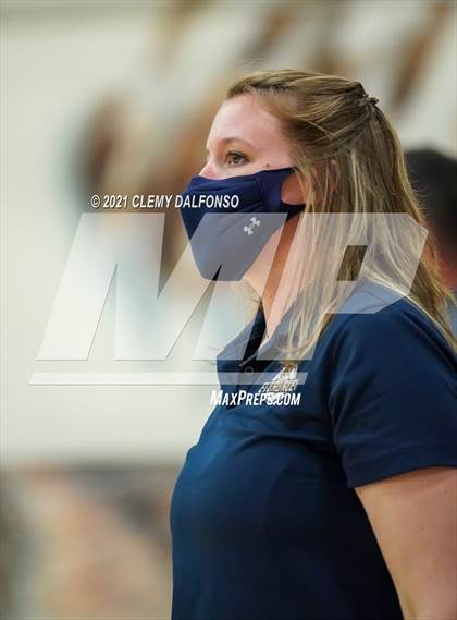 Thumbnail 1 in Golden @ Evergreen photogallery.