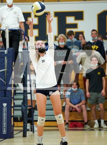 Thumbnail 2 in Golden @ Evergreen photogallery.