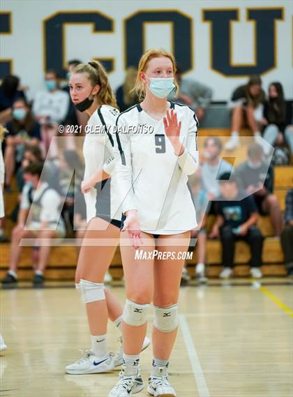 Thumbnail 2 in Golden @ Evergreen photogallery.