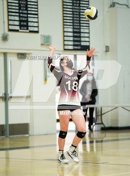 Thumbnail 3 in Golden @ Evergreen photogallery.