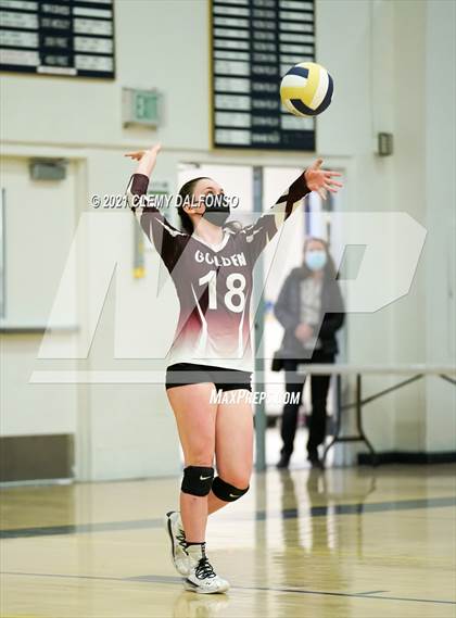 Thumbnail 2 in Golden @ Evergreen photogallery.