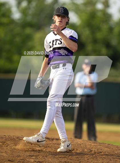 Thumbnail 2 in Battlefield vs. Gainesville (VHSL Class 6 Region B Final) photogallery.