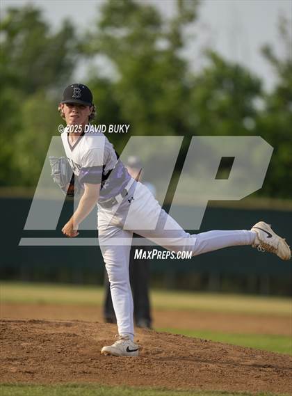 Thumbnail 2 in Battlefield vs. Gainesville (VHSL Class 6 Region B Final) photogallery.
