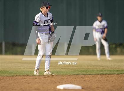 Thumbnail 2 in Battlefield vs. Gainesville (VHSL Class 6 Region B Final) photogallery.