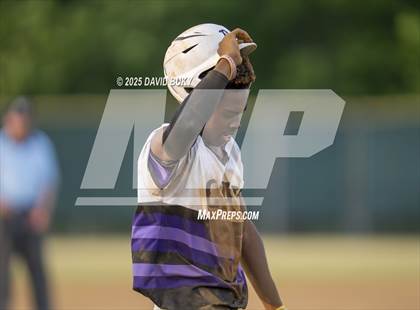 Thumbnail 3 in Battlefield vs. Gainesville (VHSL Class 6 Region B Final) photogallery.