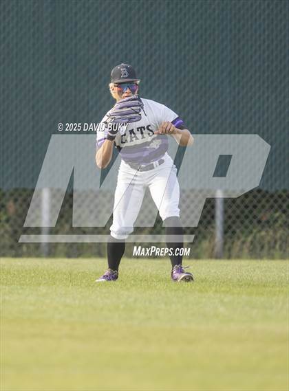 Thumbnail 3 in Battlefield vs. Gainesville (VHSL Class 6 Region B Final) photogallery.