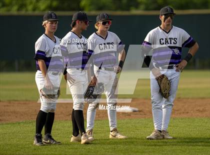 Thumbnail 2 in Battlefield vs. Gainesville (VHSL Class 6 Region B Final) photogallery.